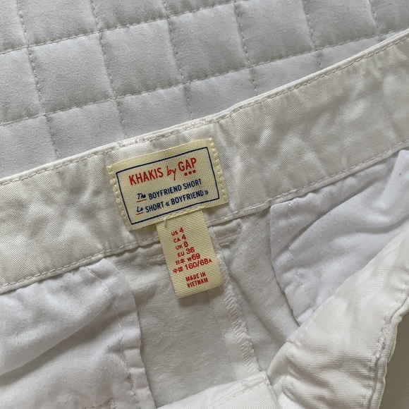 Gap Boyfriend Khakis Size 4 - Picture 2 of 3